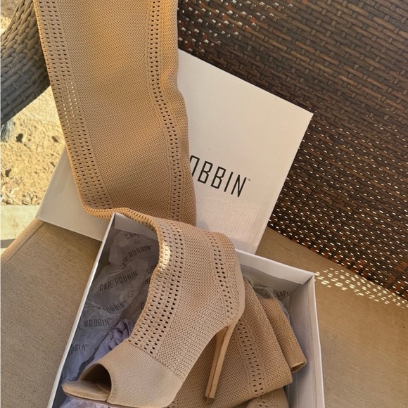 Cape Robbin Tan Heeled Boots - Picture 6 of 6